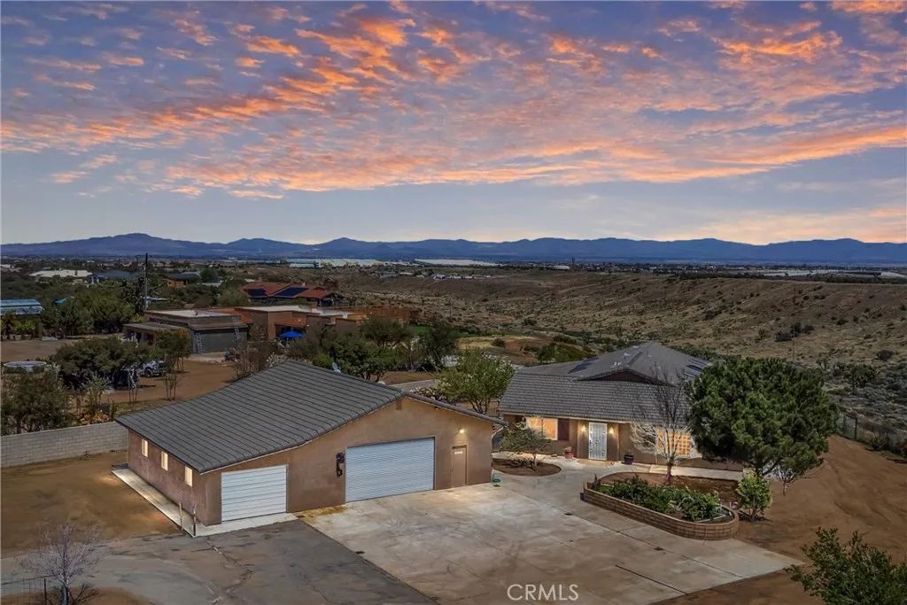 7045 Oak Hill Road, Oak Hills, CA 92344