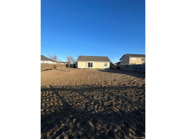 807 5th St, Pierce, CO 80650