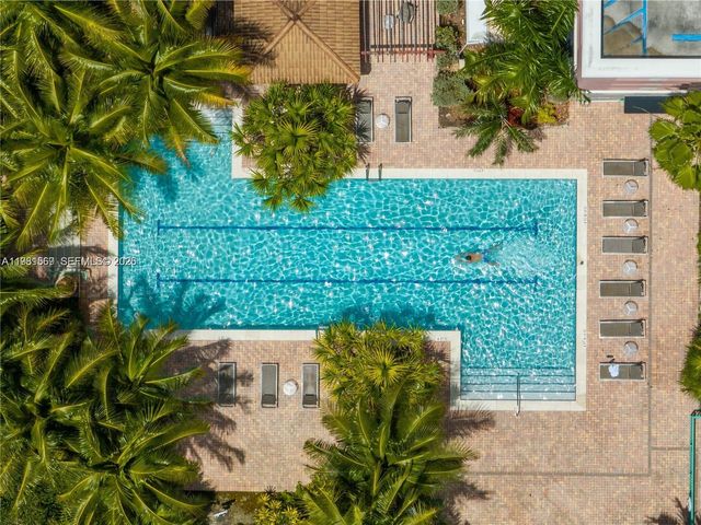 6001 SW 70th St 130, South Miami, FL 33143