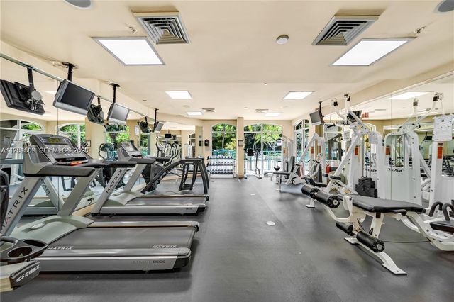 6001 SW 70th St 130, South Miami, FL 33143