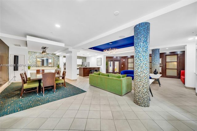 6001 SW 70th St 130, South Miami, FL 33143