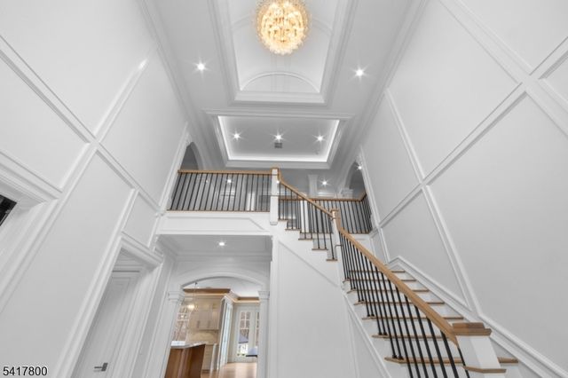 104 Chestnut Ridge Rd, Saddle River Boro, NJ 07458