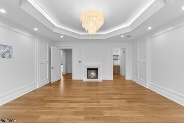 104 Chestnut Ridge Rd, Saddle River Boro, NJ 07458