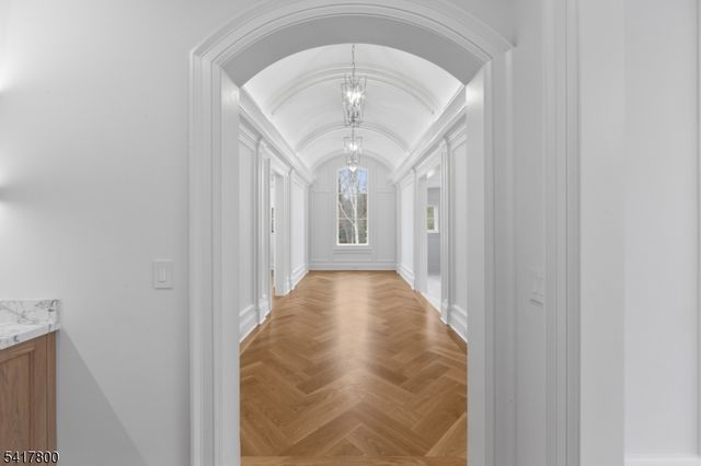 104 Chestnut Ridge Rd, Saddle River Boro, NJ 07458