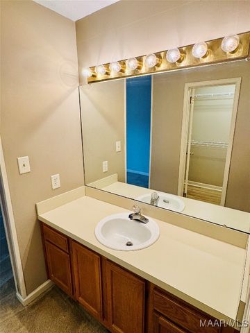 6008 Woodrun Court, Montgomery, AL 36117