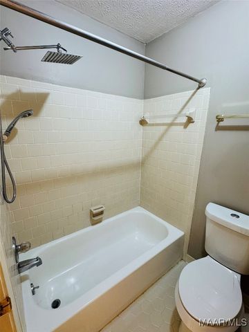 6008 Woodrun Court, Montgomery, AL 36117