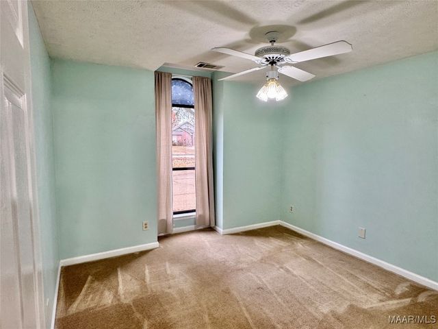 6008 Woodrun Court, Montgomery, AL 36117