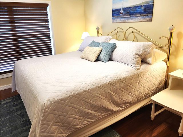 232 CYPRESS STREET, Tarpon Springs, FL 34689