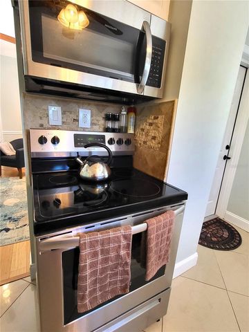 232 CYPRESS STREET, Tarpon Springs, FL 34689