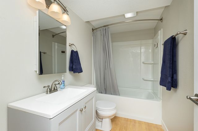 535 NE Bowman Drive, Waukee, IA 50263