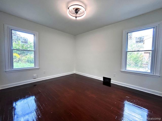 10029 Balfour Road, Detroit, MI 48224