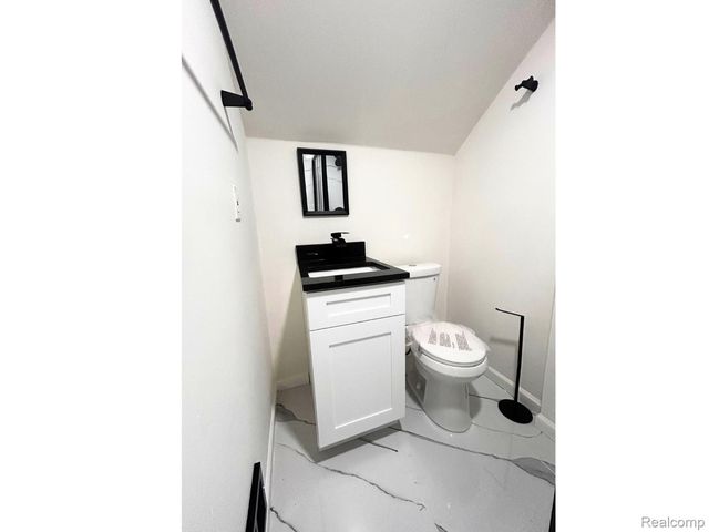 10029 Balfour Road, Detroit, MI 48224