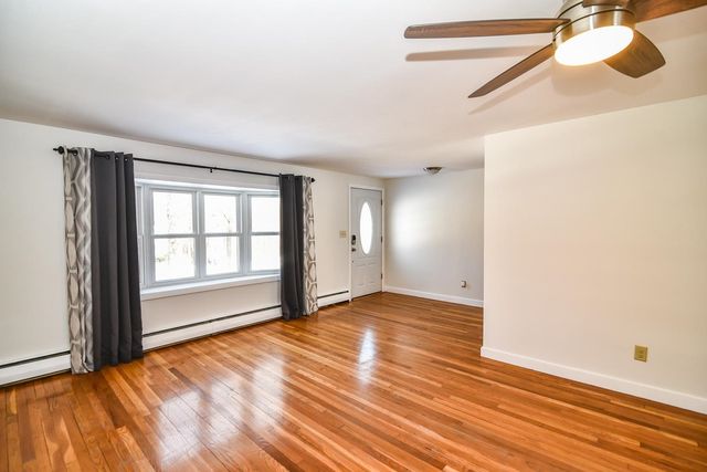 7 Birch Lane, Atkinson, NH 03811