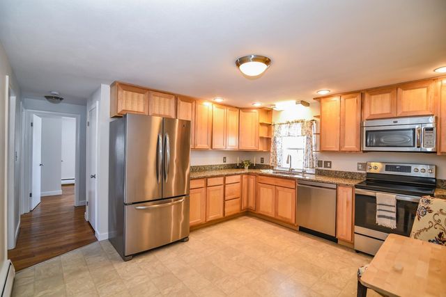 7 Birch Lane, Atkinson, NH 03811