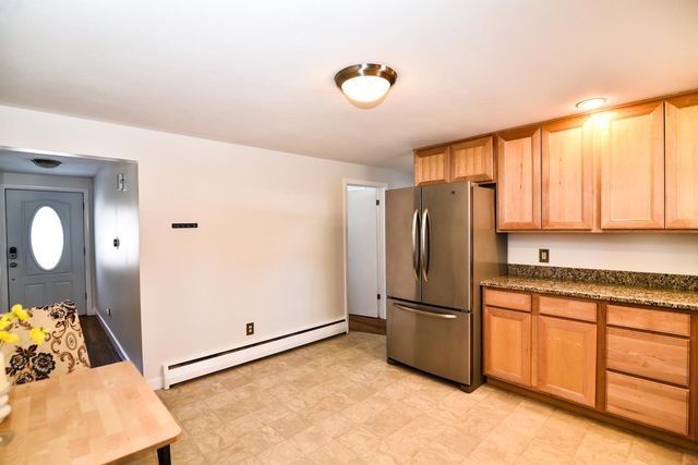 7 Birch Lane, Atkinson, NH 03811