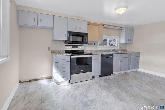 105 Washington Parkway, Stratford, CT 06615