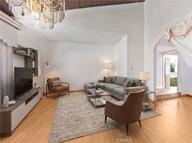 915 E 41st, Los Angeles, CA 90011