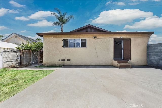 915 E 41st, Los Angeles, CA 90011