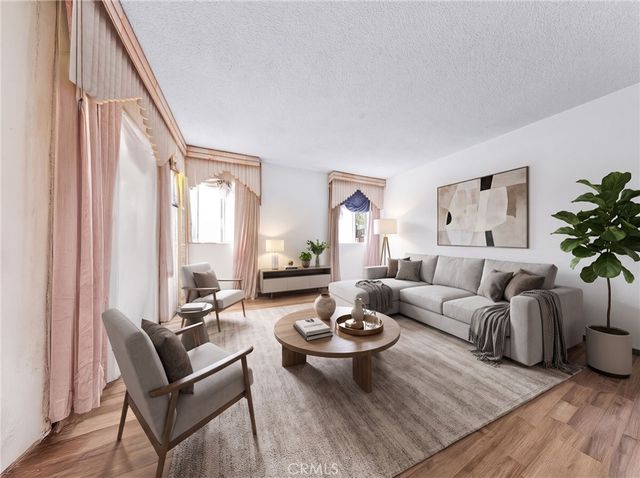 915 E 41st, Los Angeles, CA 90011