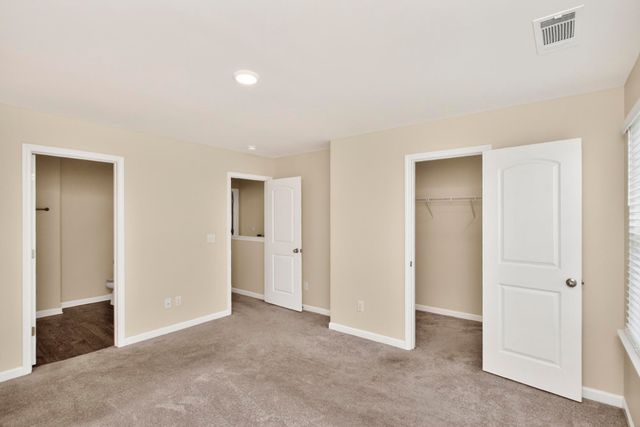 1023 Glen Marcus Dr, La Vergne, TN 37086