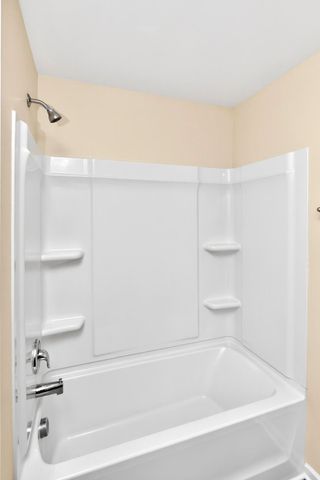 1023 Glen Marcus Dr, La Vergne, TN 37086