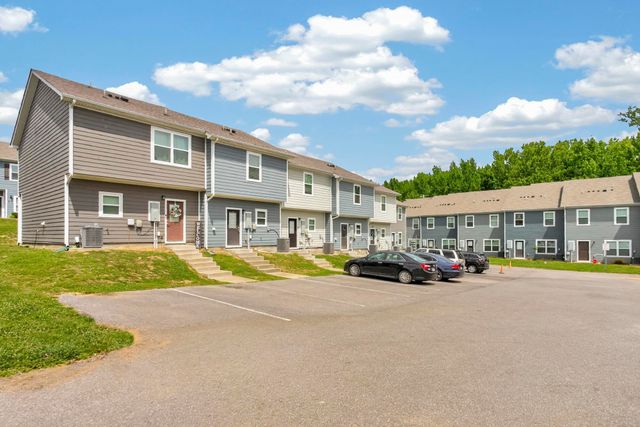 1023 Glen Marcus Dr, La Vergne, TN 37086