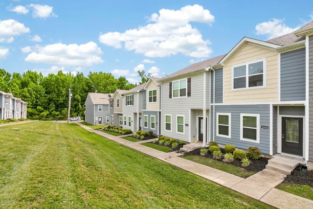 1023 Glen Marcus Dr, La Vergne, TN 37086
