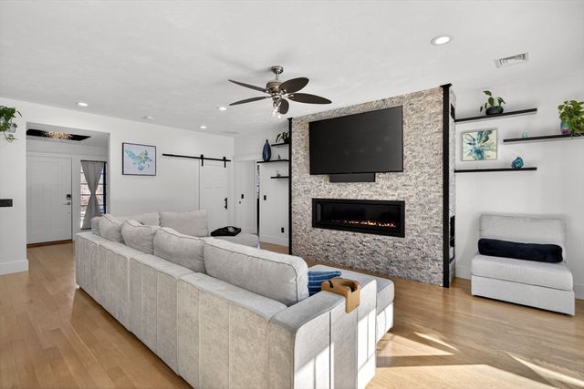 25 Manor Drive, Sandwich, MA 02537