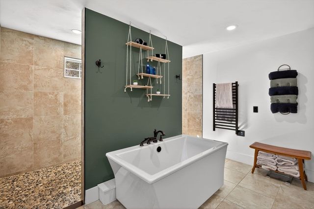 25 Manor Drive, Sandwich, MA 02537