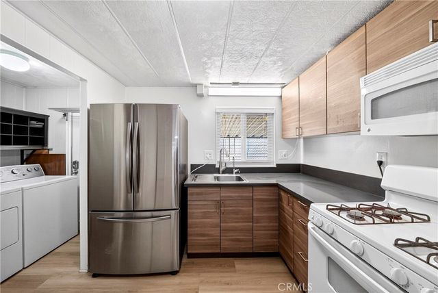 6741 Lincoln 83, Buena Park, CA 90620
