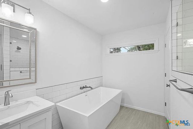 101 E Loma Vista Avenue, Victoria, TX 77901