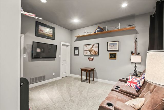 125 George Owens Road, Ponder, TX 76259