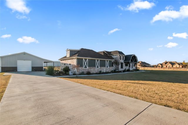 125 George Owens Road, Ponder, TX 76259