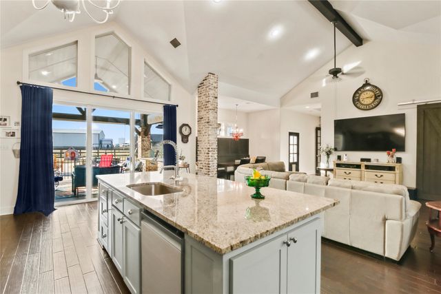 125 George Owens Road, Ponder, TX 76259