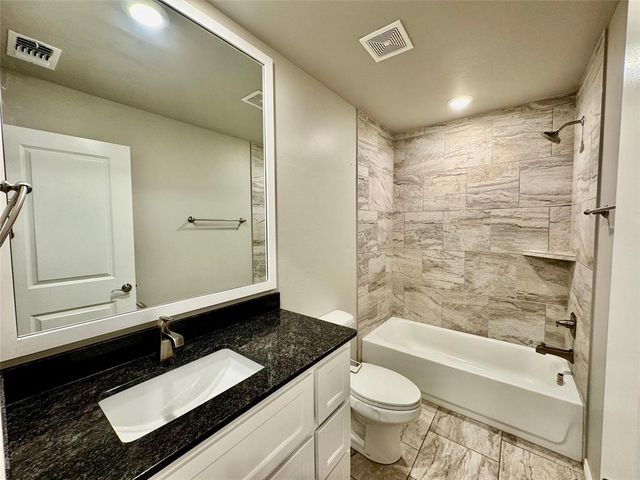 9120 NW 124th Street, Yukon, OK 73099