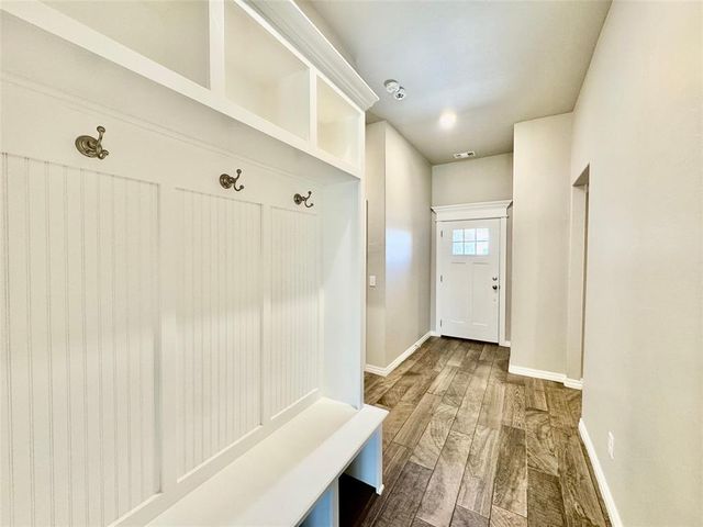 9120 NW 124th Street, Yukon, OK 73099