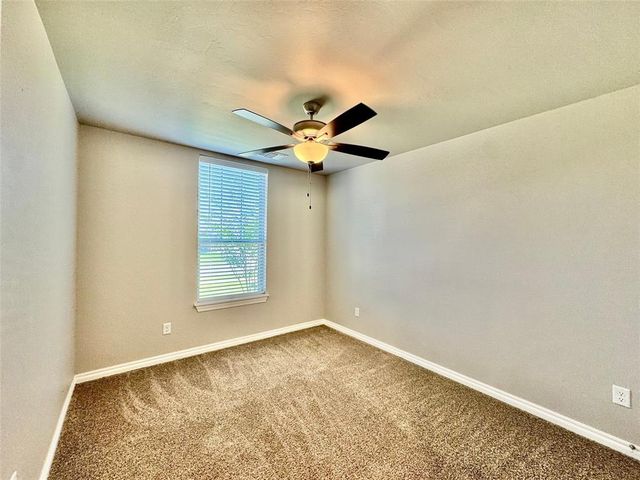 9120 NW 124th Street, Yukon, OK 73099