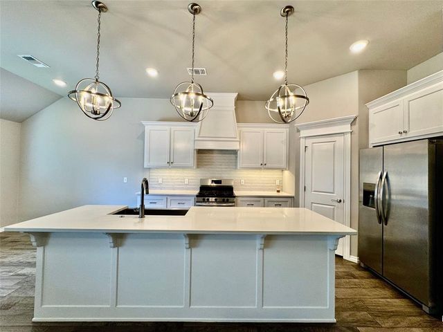9120 NW 124th Street, Yukon, OK 73099