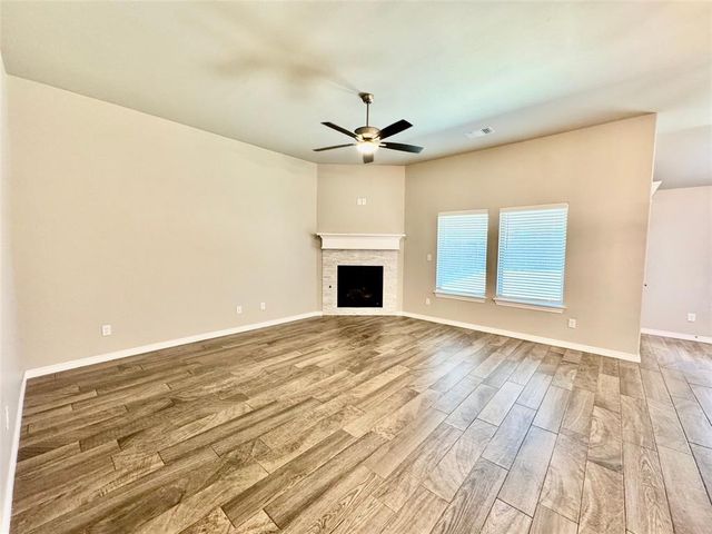 9120 NW 124th Street, Yukon, OK 73099
