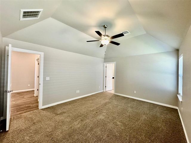 9120 NW 124th Street, Yukon, OK 73099