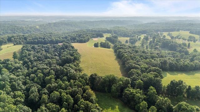 5455 Bales Rd, Cunningham, TN 37052