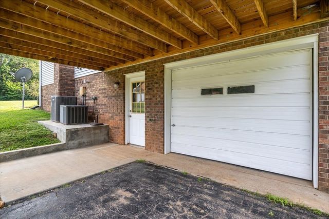5455 Bales Rd, Cunningham, TN 37052