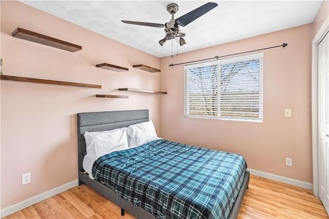 12 Railroad Row, Warwick, RI 02886