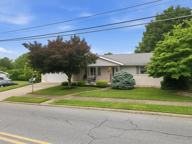 210 Poplar Street, Catasauqua Boro, PA 18032