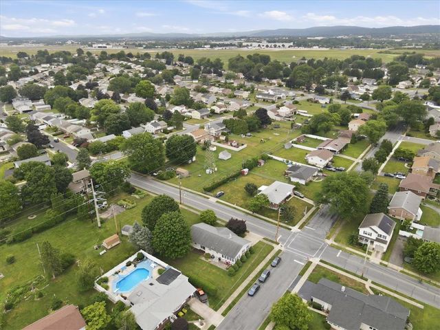 210 Poplar Street, Catasauqua Boro, PA 18032
