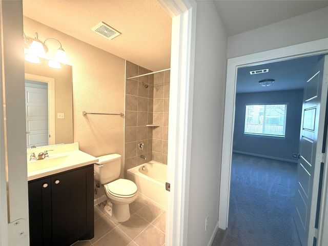 5437 W Wedge Wood Drive, Haltom City, TX 76137