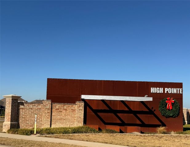 5437 W Wedge Wood Drive, Haltom City, TX 76137