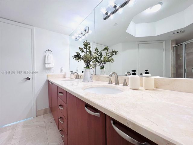 3301 NE 183rd St 905, Aventura, FL 33160