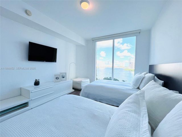 3301 NE 183rd St 905, Aventura, FL 33160