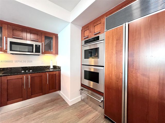 3301 NE 183rd St 905, Aventura, FL 33160